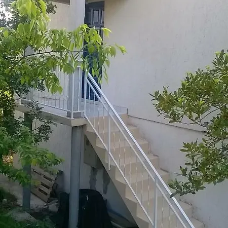 Apartment Diana Prvic Sepurine